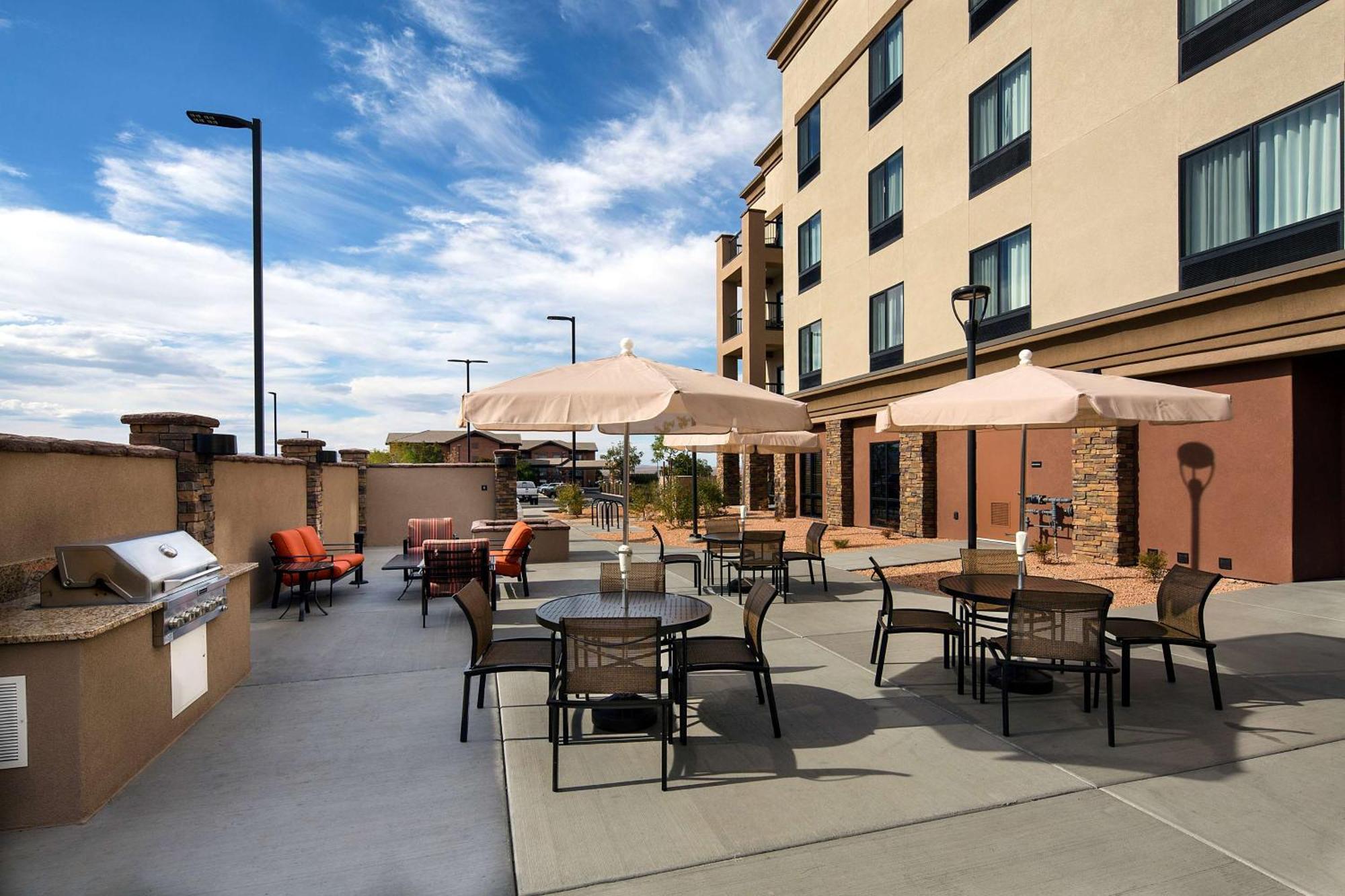 Hampton Inn & Suites Page - Lake Powell Екстериор снимка